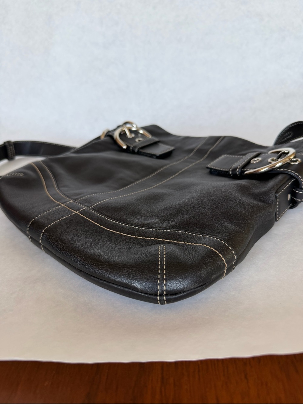 Coach Soho Slim Duffel Bag Black Leather 1452 - Picture 4 of 5